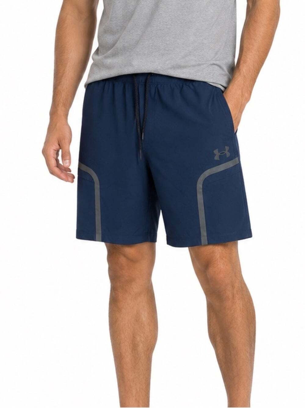 Under Armour Men’s Blue Lightweight Woven Zippered Pockets Size Medium
